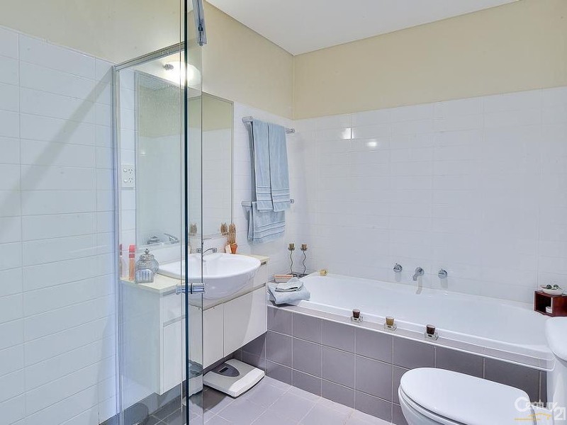 11 Centennial Drive, Campbelltown NSW 2560