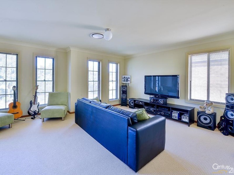 21 Lissanthe Street, Mount Annan NSW 2567