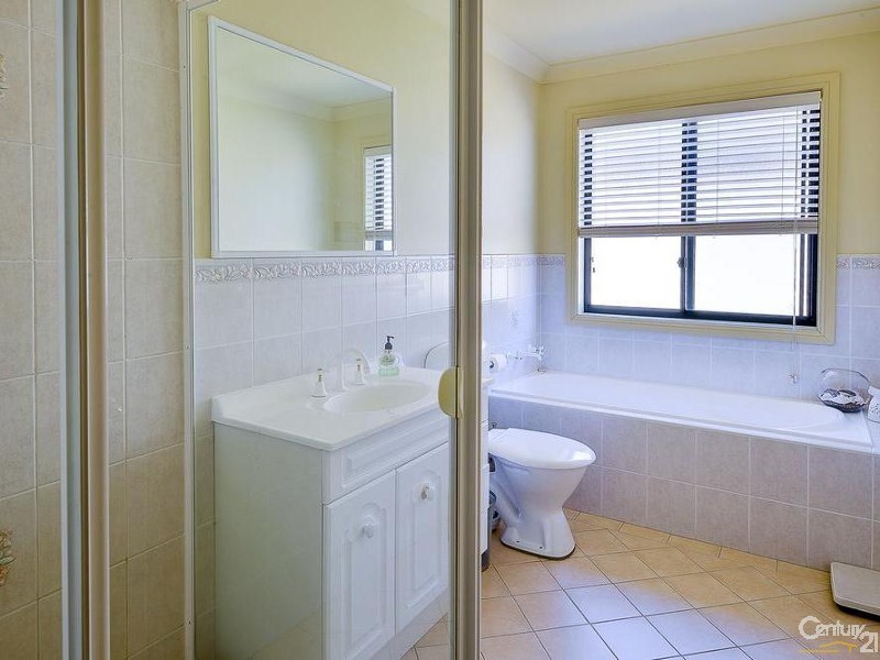 21 Lissanthe Street, Mount Annan NSW 2567