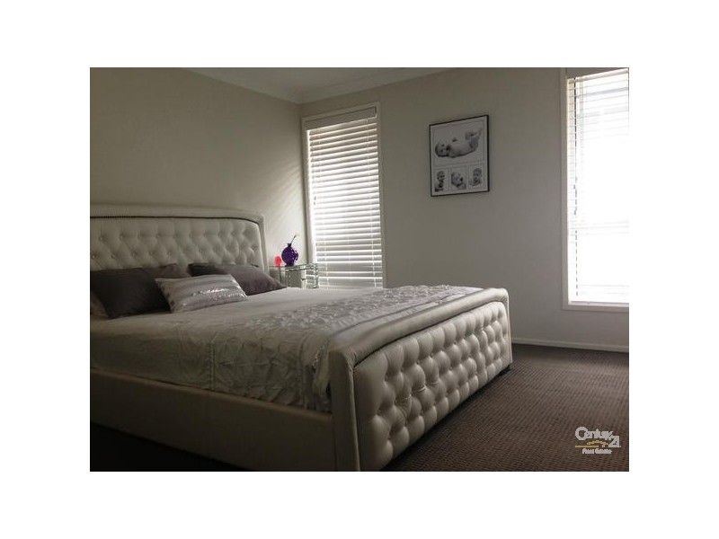 15 Grice Street, Oran Park NSW 2570