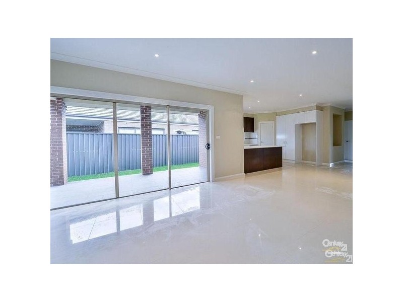 26 Voyager Street, Gregory Hills NSW 2557