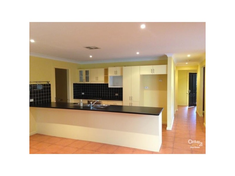 51 William Mannix Avenue, Currans Hill NSW 2567