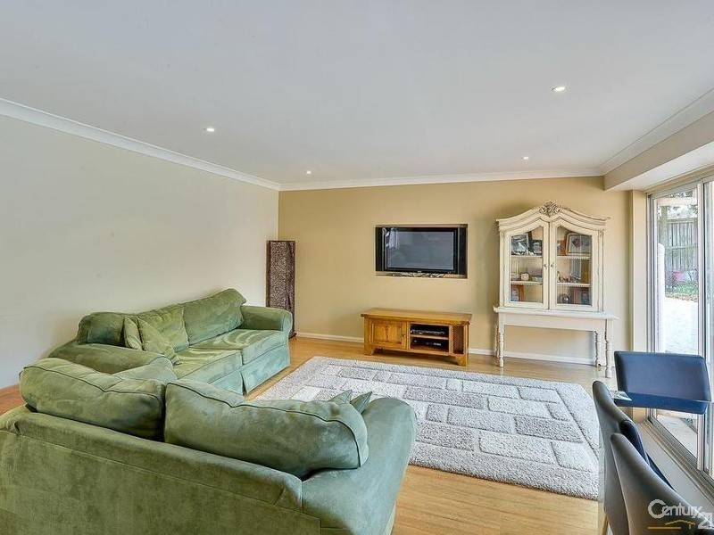 6 Fletcher Close, Elderslie NSW 2570