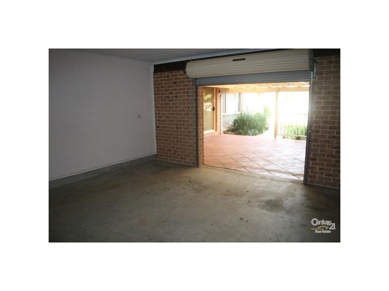 4 Fraser Place, Mount Annan NSW 2567