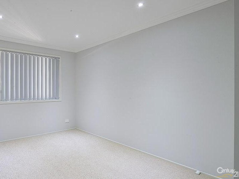 39 Perkins Drive, Oran Park NSW 2570