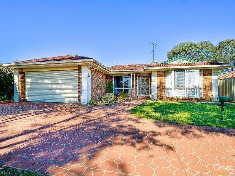 25 Outram Place, Currans Hill NSW 2567