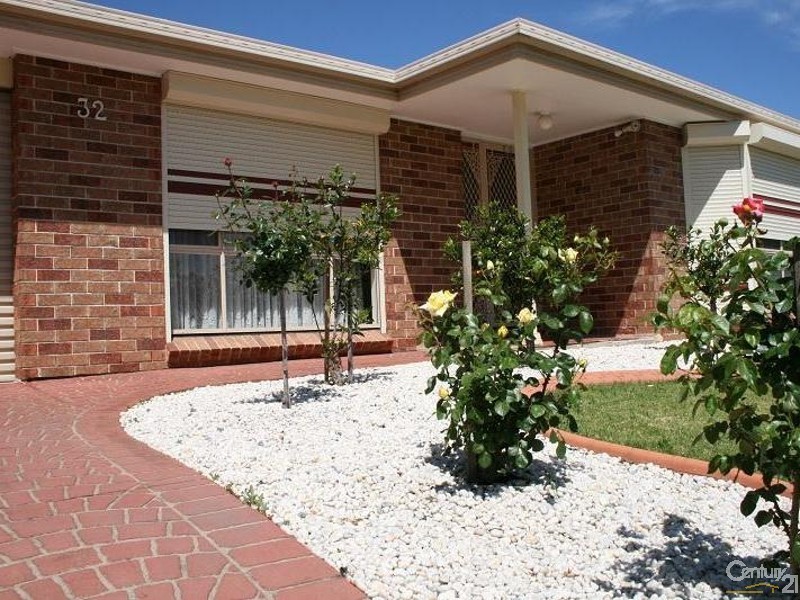 32 Currans Hill Drive, Currans Hill NSW 2567