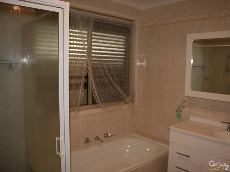 32 Currans Hill Drive, Currans Hill NSW 2567