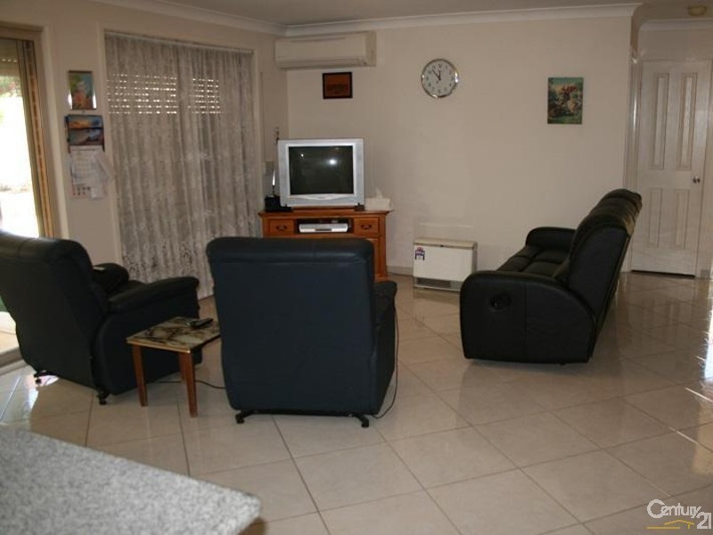 32 Currans Hill Drive, Currans Hill NSW 2567