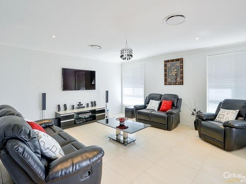 12 Gibson Street, Oran Park NSW 2570