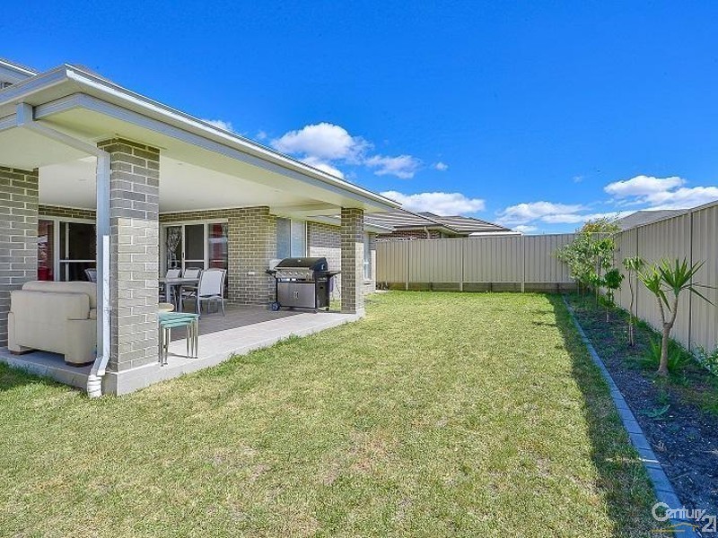 12 Gibson Street, Oran Park NSW 2570