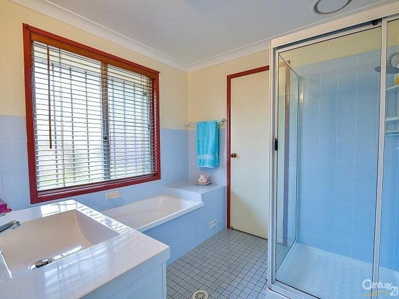 5 Henrietta Drive, Narellan Vale NSW 2567