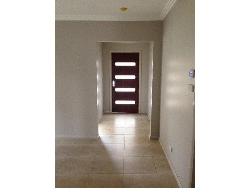 18 Explorer Street, Gregory Hills NSW 2557