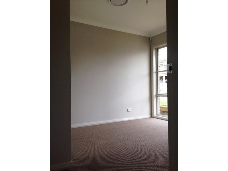 18 Explorer Street, Gregory Hills NSW 2557