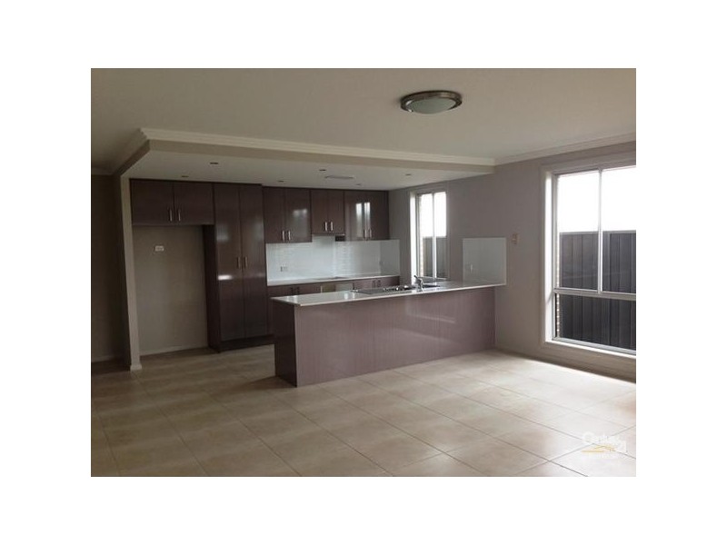 18 Explorer Street, Gregory Hills NSW 2557