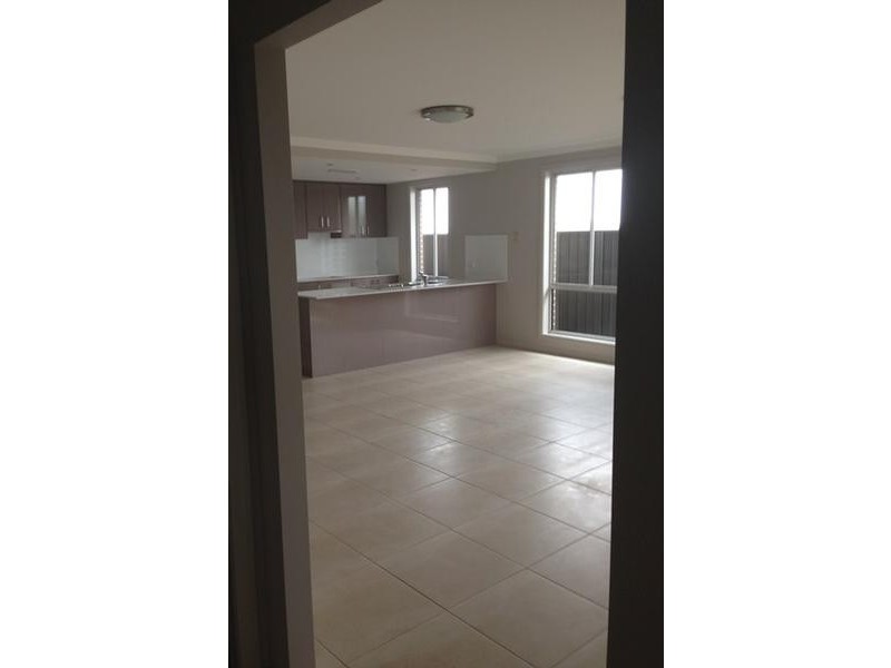 18 Explorer Street, Gregory Hills NSW 2557