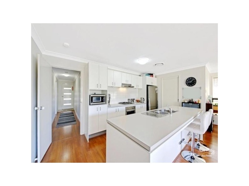 34 Kerrigan Crescent, Elderslie NSW 2570