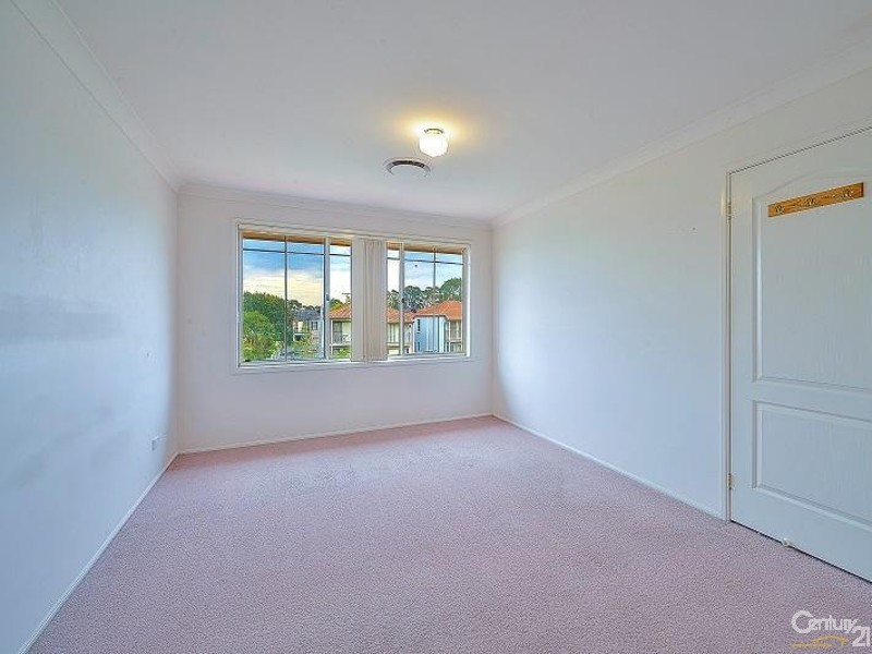 74 Spring Hill Circle, Currans Hill NSW 2567