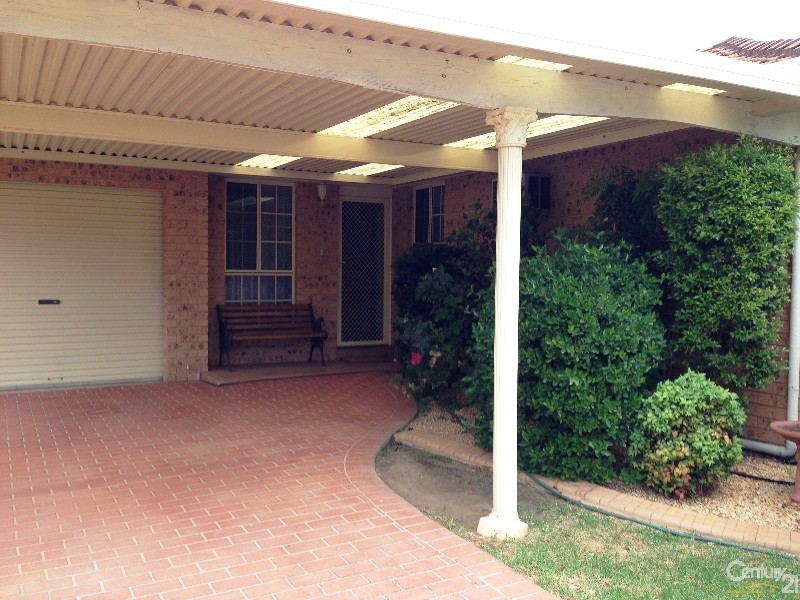 11 Nott Place, Mount Annan NSW 2567