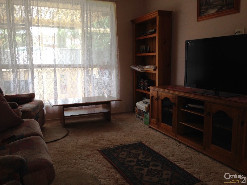 11 Nott Place, Mount Annan NSW 2567