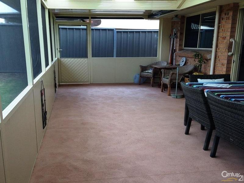 11 Nott Place, Mount Annan NSW 2567
