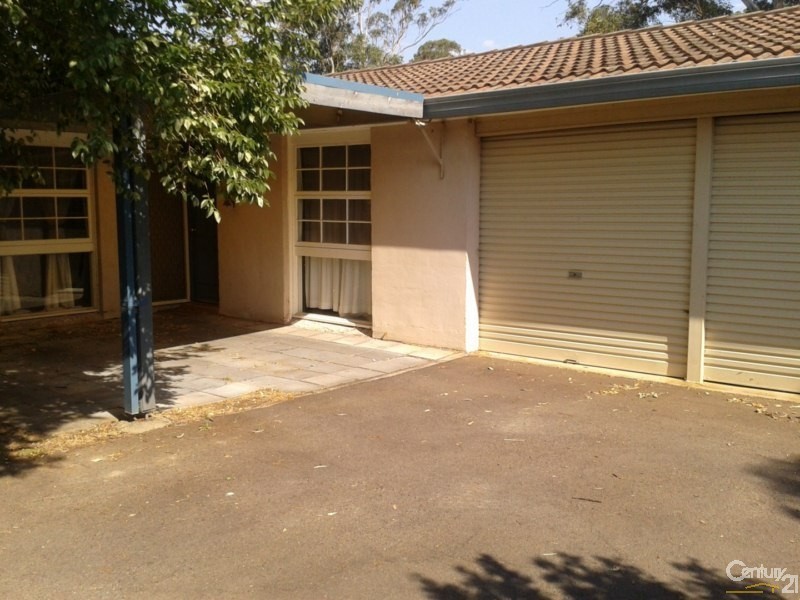 45 Elizabeth MaCarthur Avenue, Camden South NSW 2570
