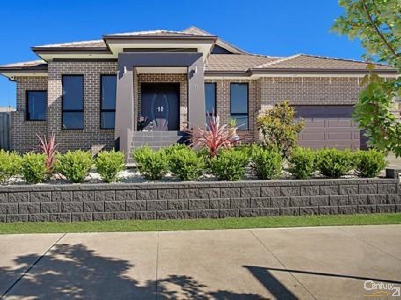 15 Central Avenue, Oran Park NSW 2570