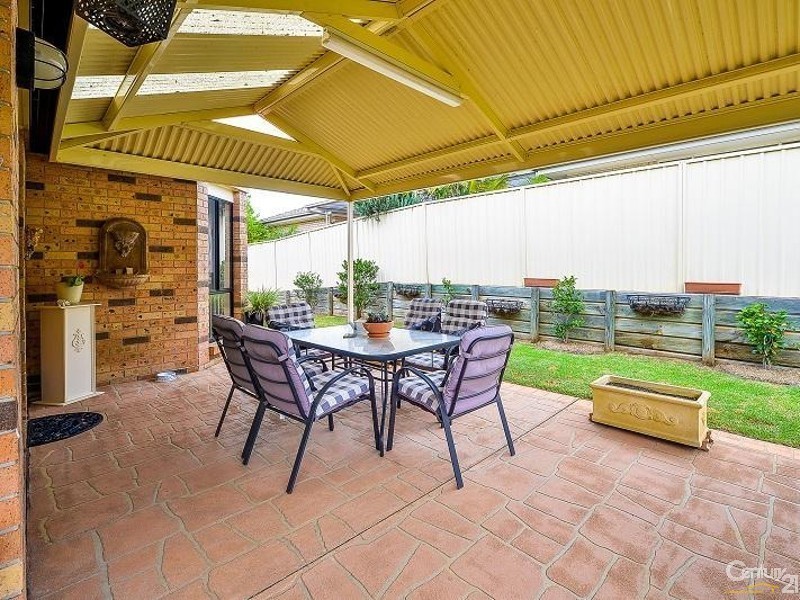 80 Downes Crescent, Currans Hill NSW 2567