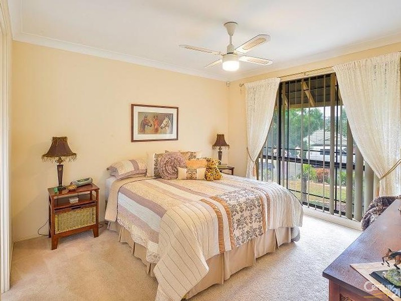 80 Downes Crescent, Currans Hill NSW 2567