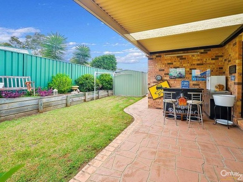 80 Downes Crescent, Currans Hill NSW 2567