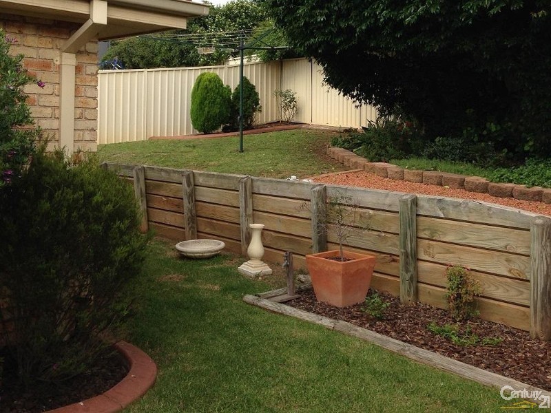 16 Ephriam Howe Place, Narellan Vale NSW 2567