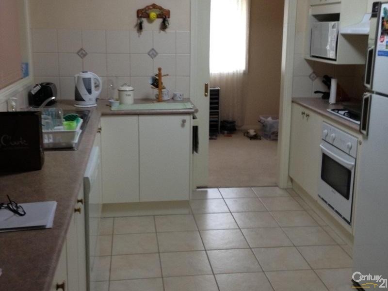 16 Ephriam Howe Place, Narellan Vale NSW 2567