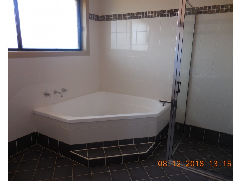 44 Endeavour Circuit, Harrington Park NSW 2567