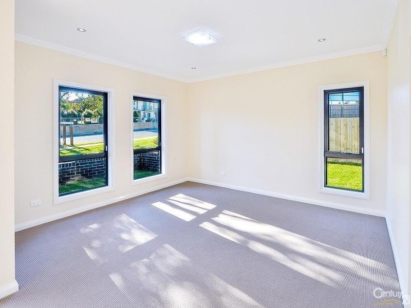 35 Ancona Avenue, Spring Farm NSW 2570