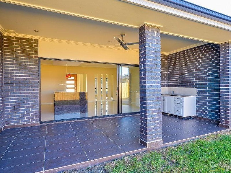 35 Ancona Avenue, Spring Farm NSW 2570