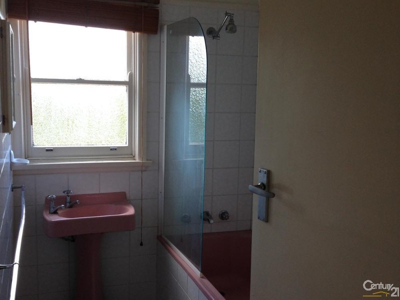 154  Macquarie Avenue, Campbelltown NSW 2560