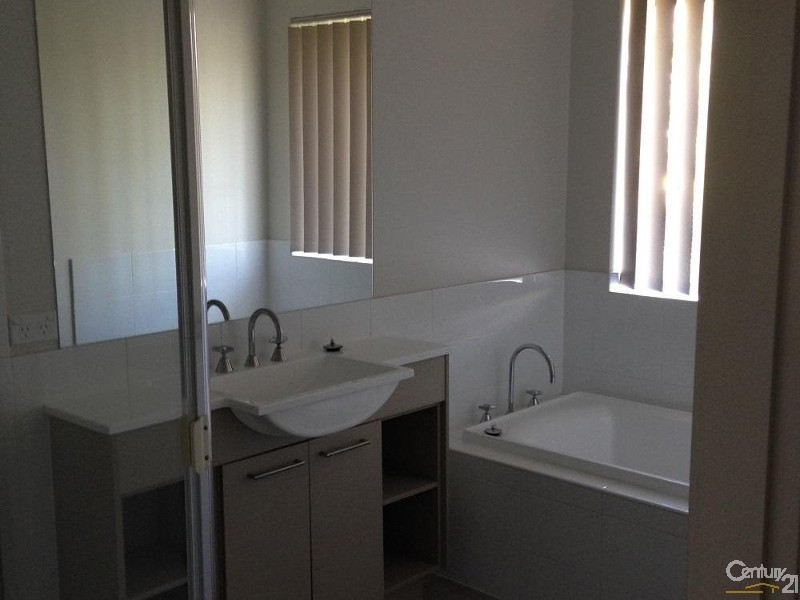 173 Lodges Road, Elderslie NSW 2570
