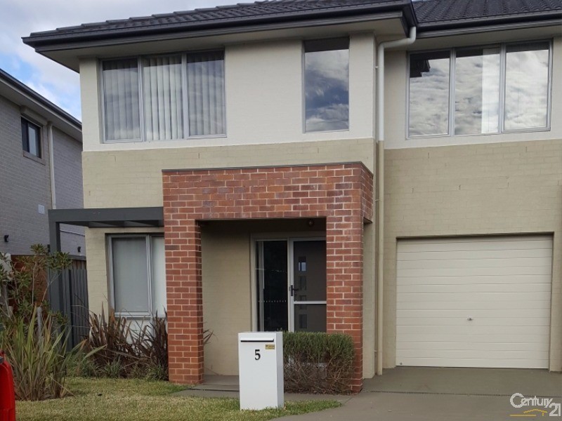 5 Tanner Close, Spring Farm NSW 2570