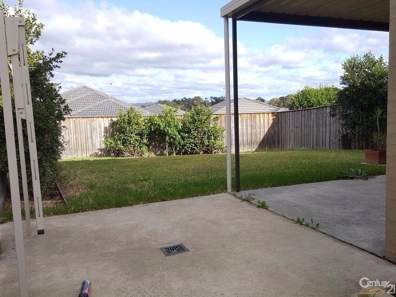 5 Tanner Close, Spring Farm NSW 2570