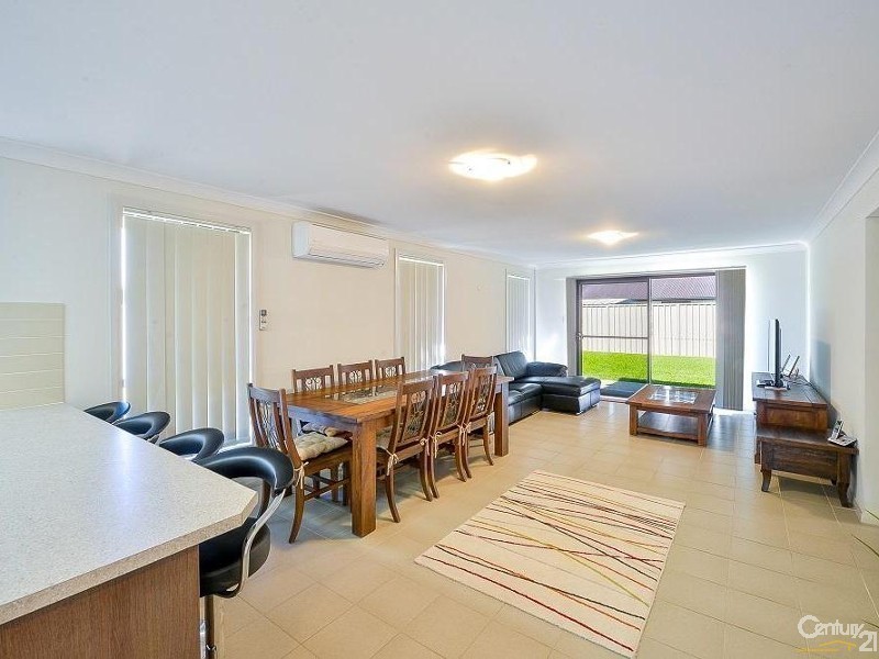 7 Gall Place, Oran Park NSW 2570