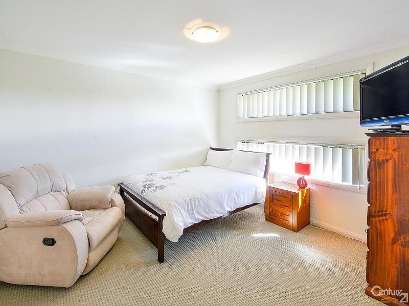 7 Gall Place, Oran Park NSW 2570