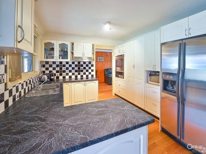 4 Cambridge Place, Narellan NSW 2567