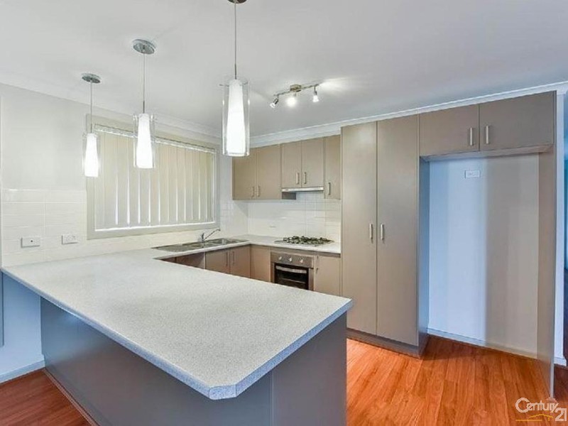 33 Bond Street, Oran Park NSW 2570