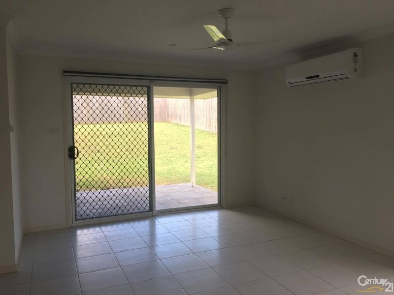 10 Furlong Drive, Currans Hill NSW 2567