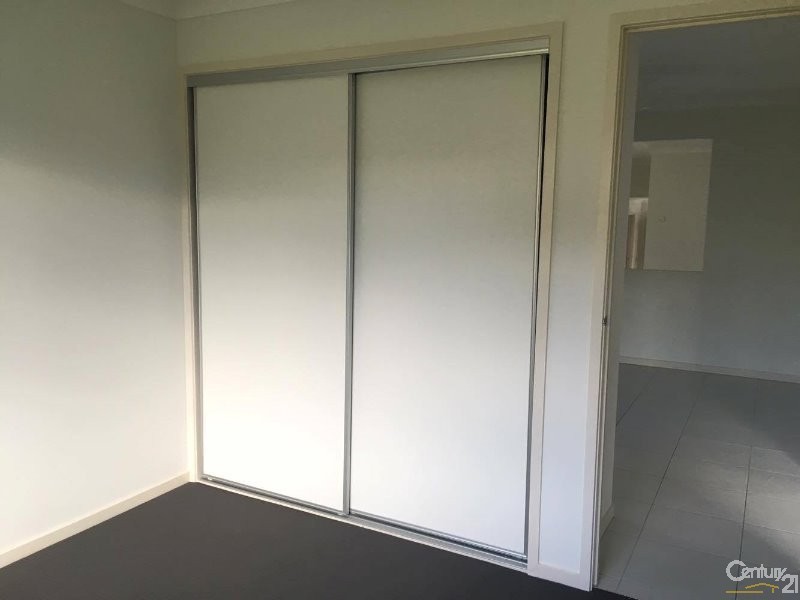 10 Furlong Drive, Currans Hill NSW 2567