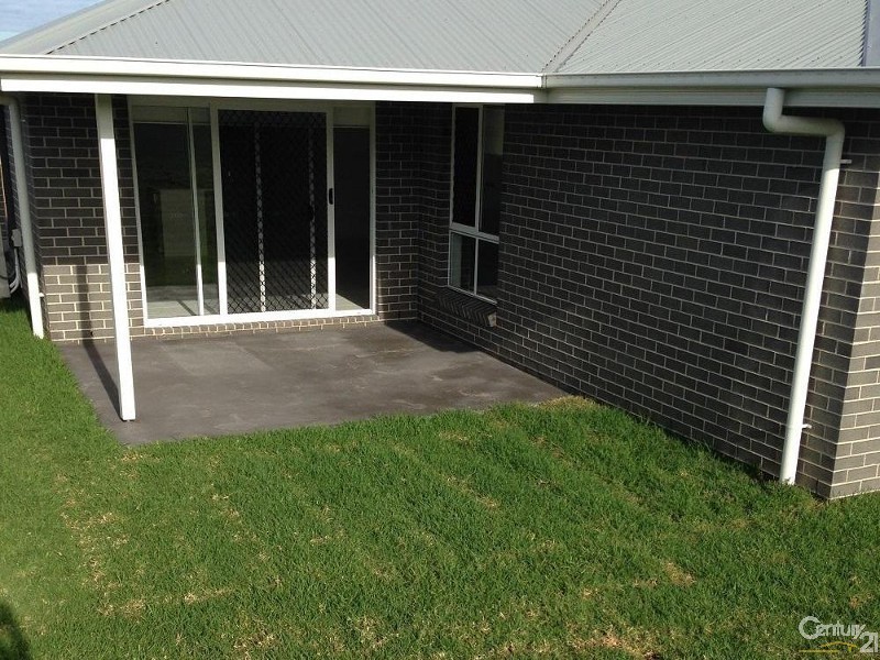 10 Furlong Drive, Currans Hill NSW 2567