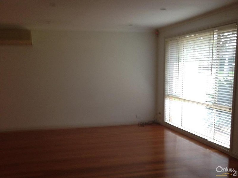 3 Forde Place, Currans Hill NSW 2567