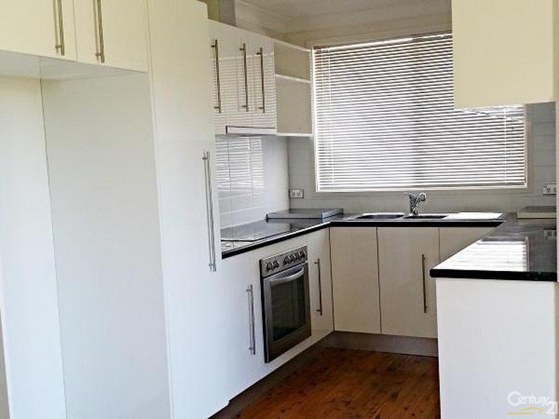 5 Frontignan Street, Eschol Park NSW 2558