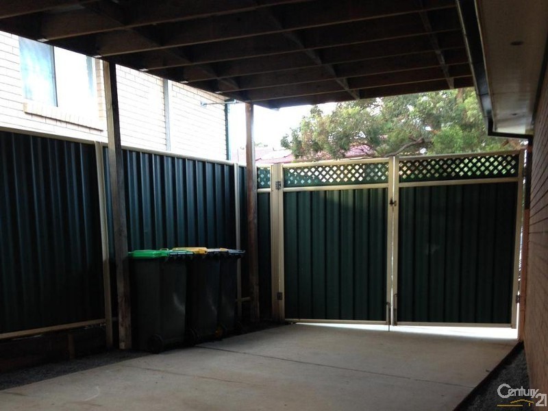 5 Frontignan Street, Eschol Park NSW 2558