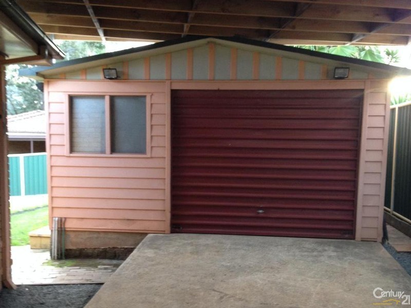 5 Frontignan Street, Eschol Park NSW 2558